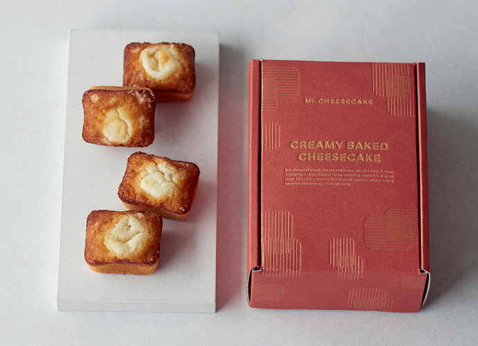 CREAMY BAKED CHEESECAKE（4個入り）*グランスタ東京店限定パッケージ