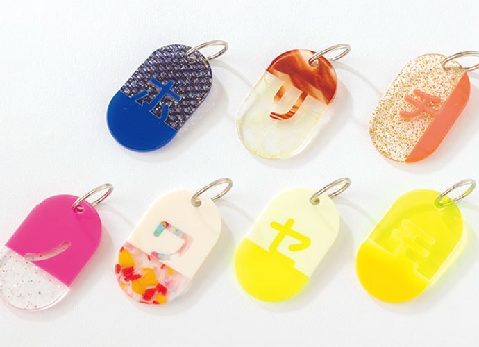 アクリルタグ カタカナ