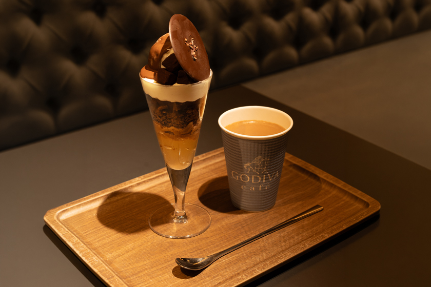 グランスタ_夜カフェ_GODIVA_café_Tokyo